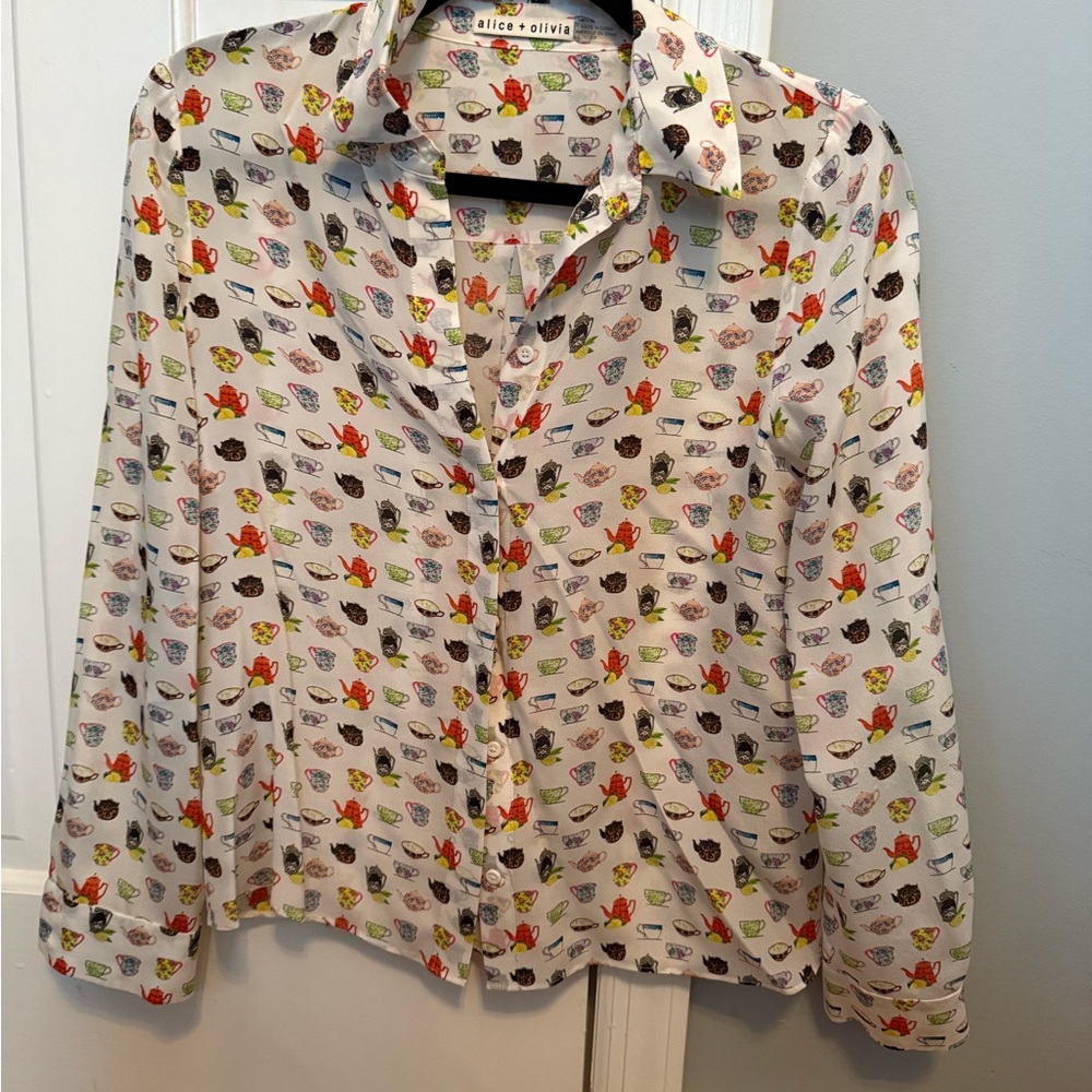 Alice + Olivia Patterned Button-Up Shirt